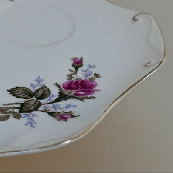 Seashell Shape Bone China Snack Plate Moss Rose Unmarked - Picture 5 of 9